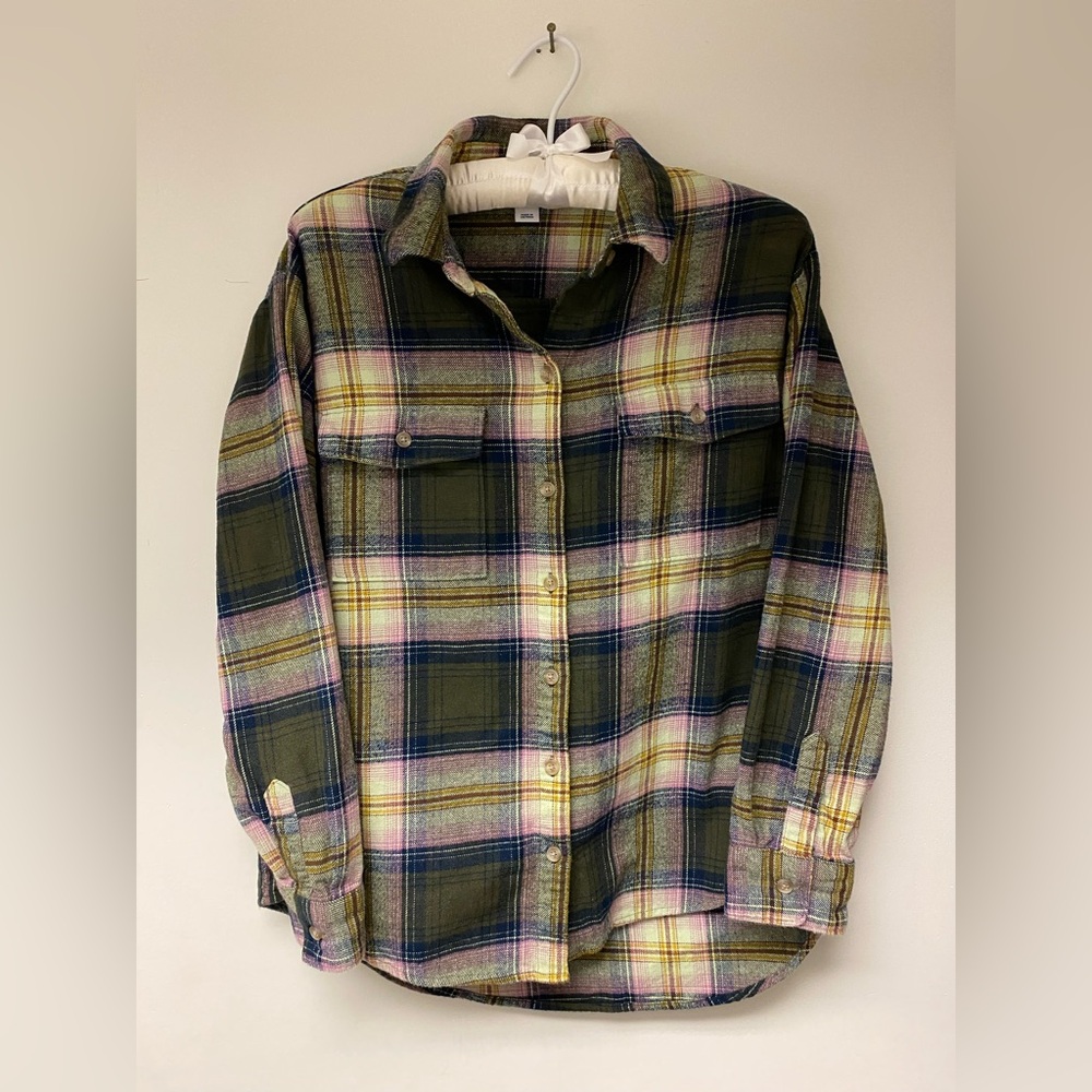 Old Navy “The Boyfriend Shirt “ Plaid Button-Up Flannel Shirt